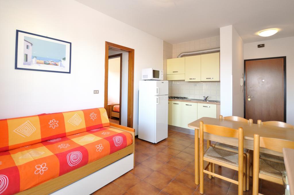 Condominio Tiepolo Bibione Eksteriør bilde